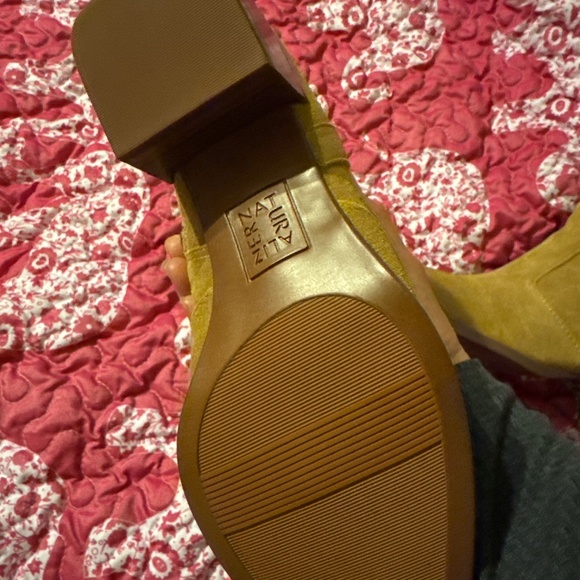 Brand new  suede boots - Picture 4 of 6